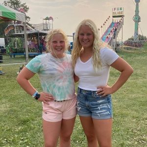 Meet your Posher, Hannah